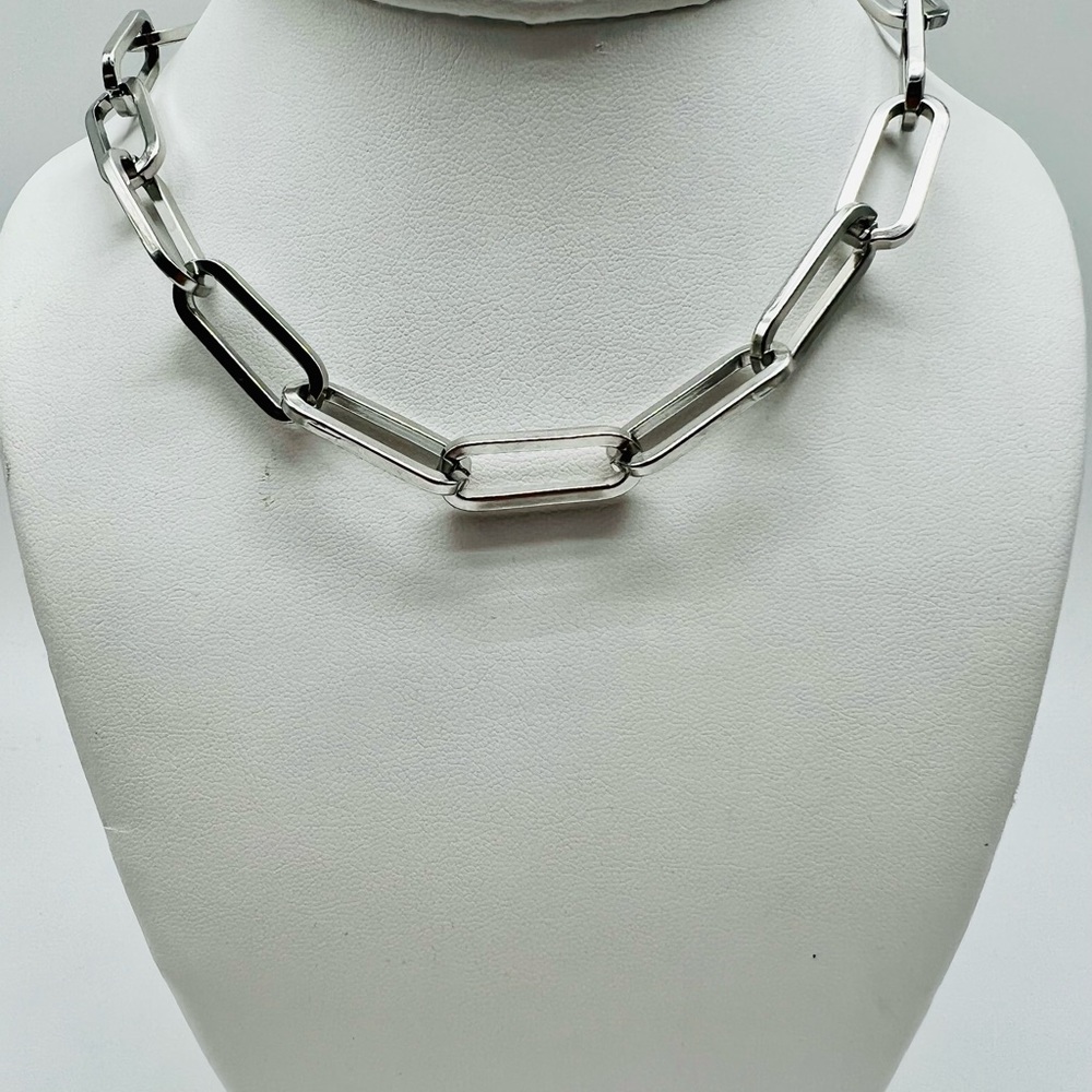 NEW Lili jewelry chunky silver Paperclip necklace 16” long
